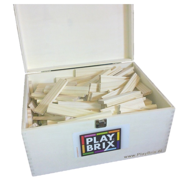 PlayBrix 500 Stück in einer geräumigen Holzkiste